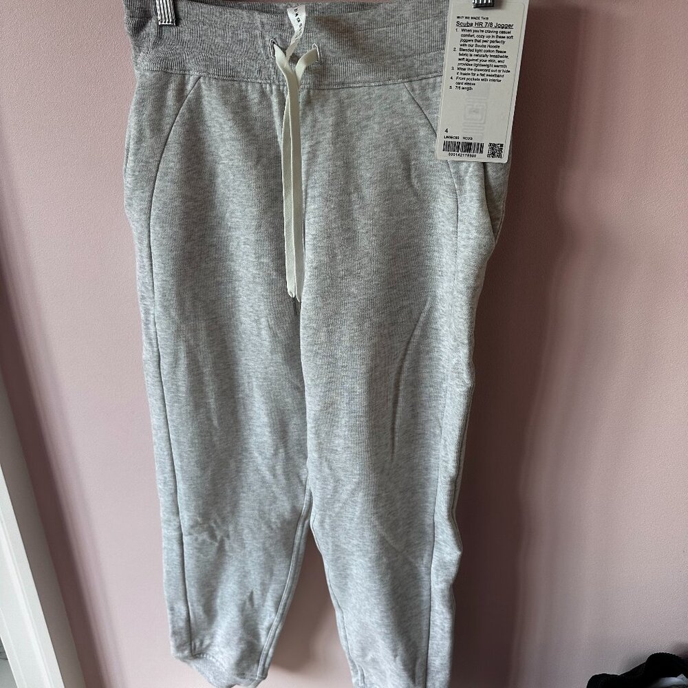 Lululemon Scuba HR 7/8 Jogger Size 4